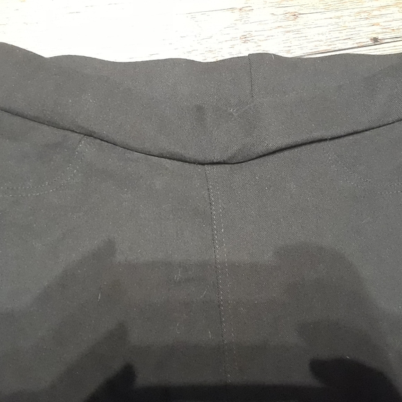 Black Jeggings With Rips In Front - Picture 7 of 7